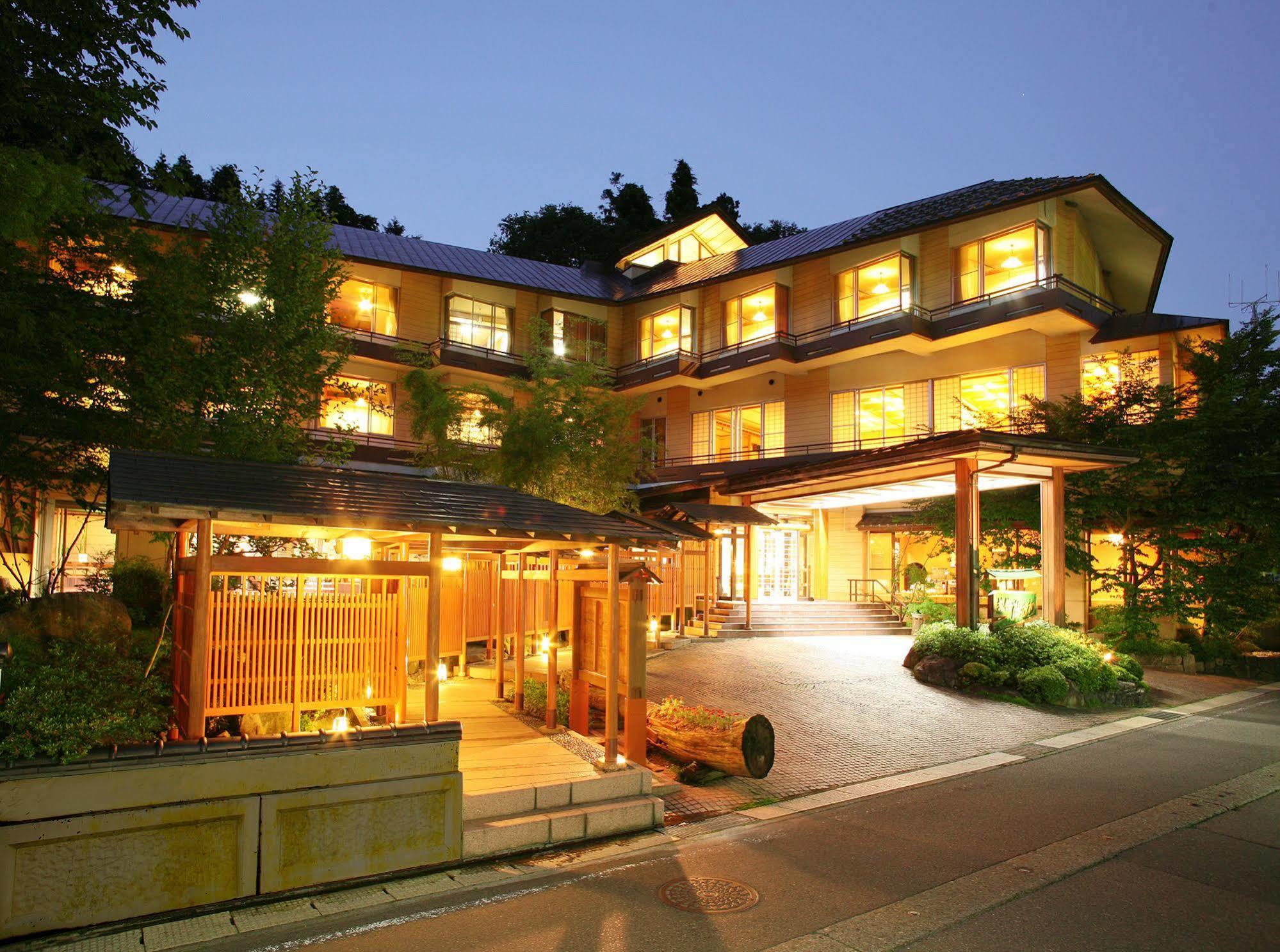 Ryokan Tanigawa Minakami Buitenkant foto